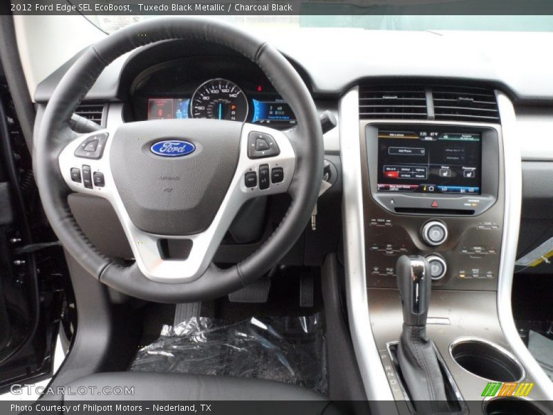 Dashboard of 2012 Edge SEL EcoBoost