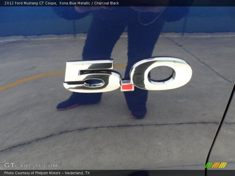 Kona Blue Metallic / Charcoal Black 2012 Ford Mustang GT Coupe