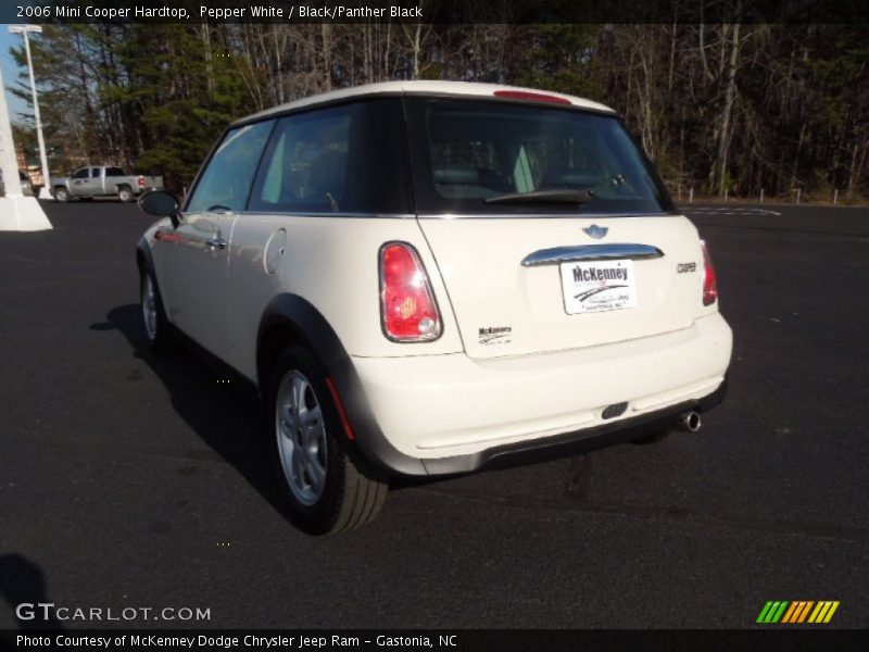 Pepper White / Black/Panther Black 2006 Mini Cooper Hardtop