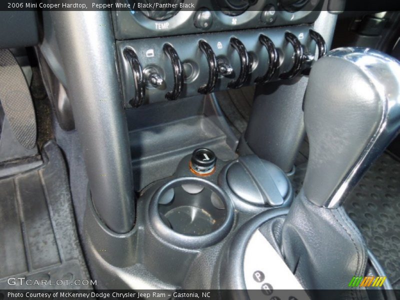 Pepper White / Black/Panther Black 2006 Mini Cooper Hardtop