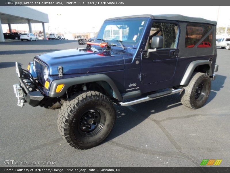 Patriot Blue Pearl / Dark Slate Gray 2004 Jeep Wrangler Unlimited 4x4