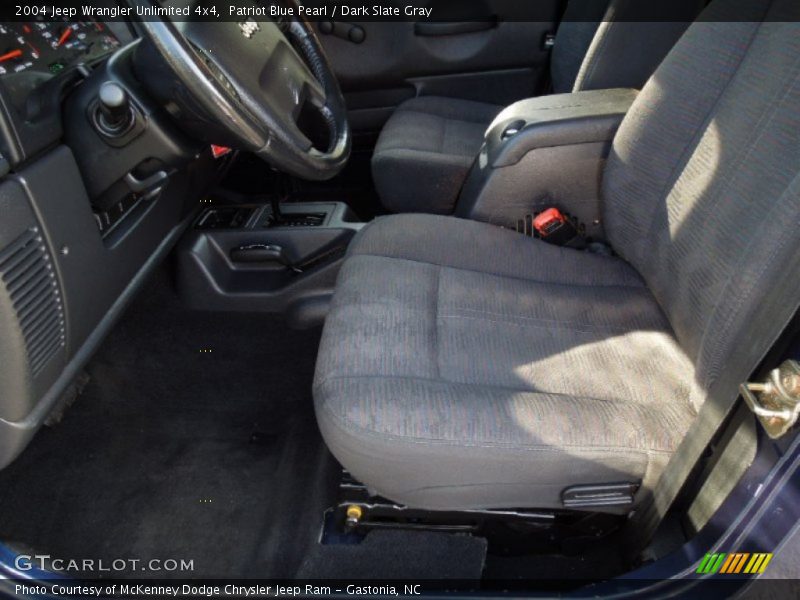 Patriot Blue Pearl / Dark Slate Gray 2004 Jeep Wrangler Unlimited 4x4