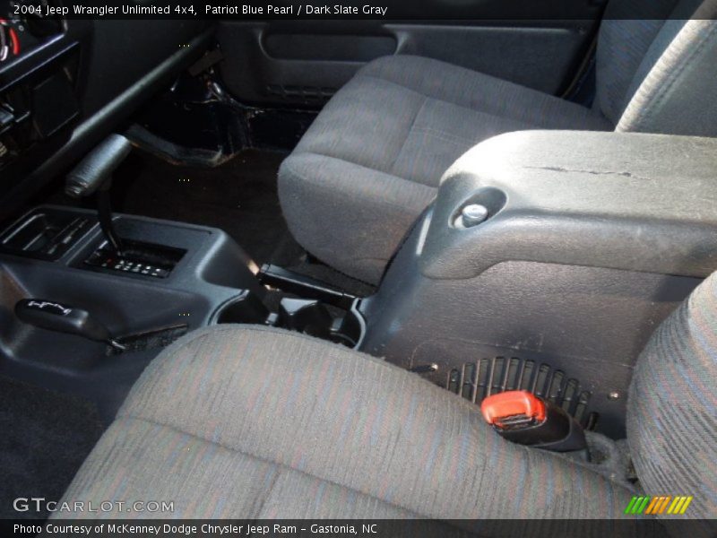 Patriot Blue Pearl / Dark Slate Gray 2004 Jeep Wrangler Unlimited 4x4