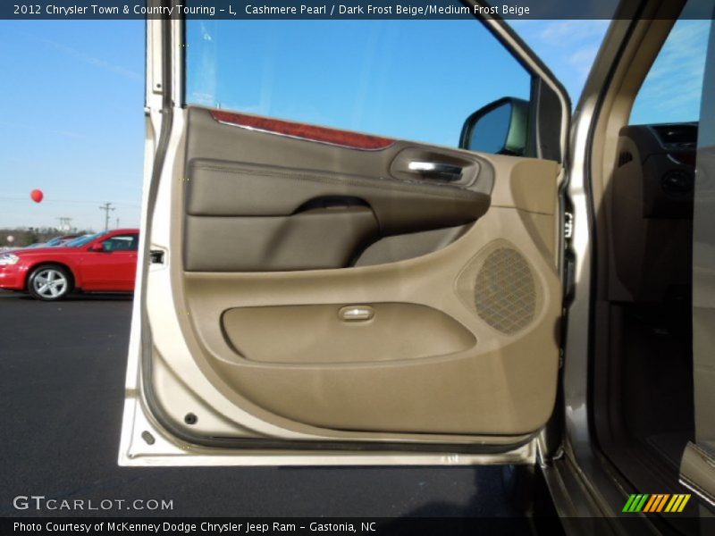 Cashmere Pearl / Dark Frost Beige/Medium Frost Beige 2012 Chrysler Town & Country Touring - L