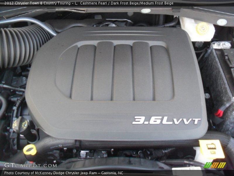 Cashmere Pearl / Dark Frost Beige/Medium Frost Beige 2012 Chrysler Town & Country Touring - L