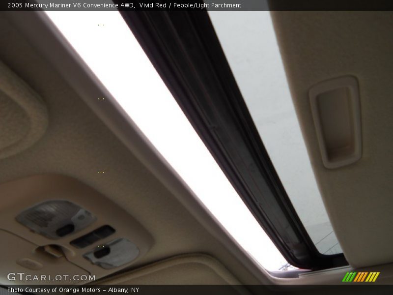 Vivid Red / Pebble/Light Parchment 2005 Mercury Mariner V6 Convenience 4WD