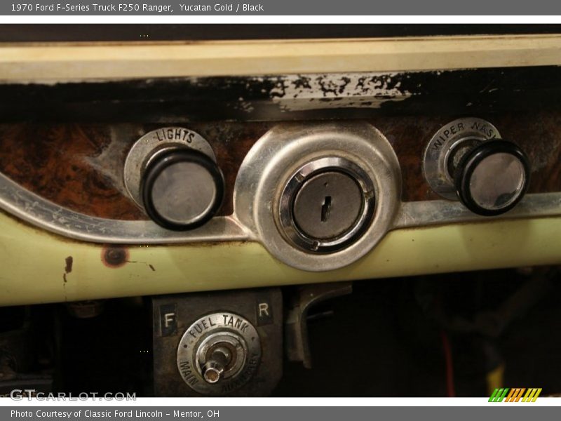 Controls of 1970 F-Series Truck F250 Ranger