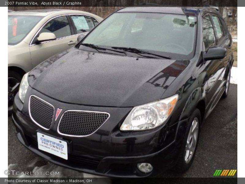 Abyss Black / Graphite 2007 Pontiac Vibe