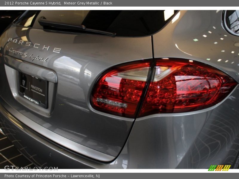 Meteor Grey Metallic / Black 2012 Porsche Cayenne S Hybrid