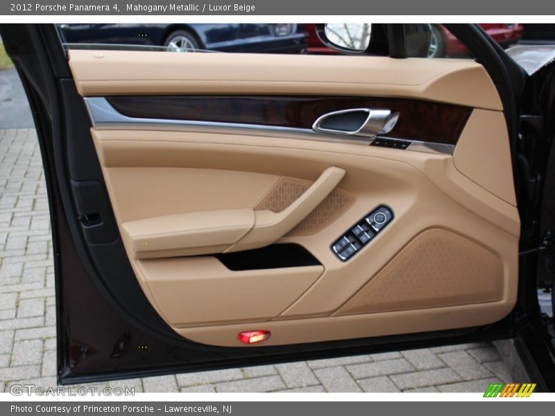 Door Panel of 2012 Panamera 4