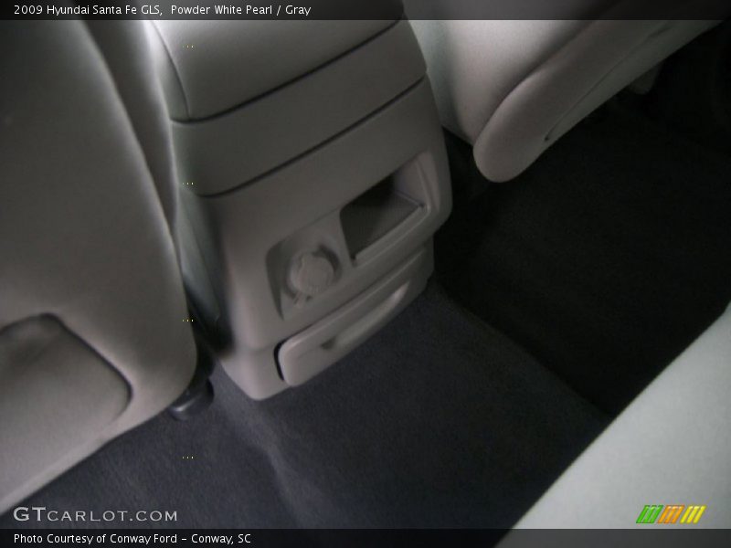 Powder White Pearl / Gray 2009 Hyundai Santa Fe GLS
