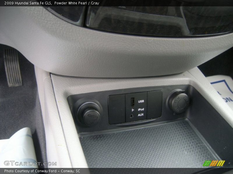 Powder White Pearl / Gray 2009 Hyundai Santa Fe GLS