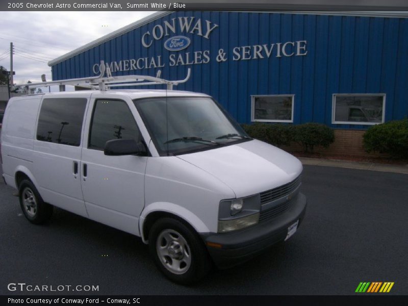 Summit White / Blue 2005 Chevrolet Astro Commercial Van