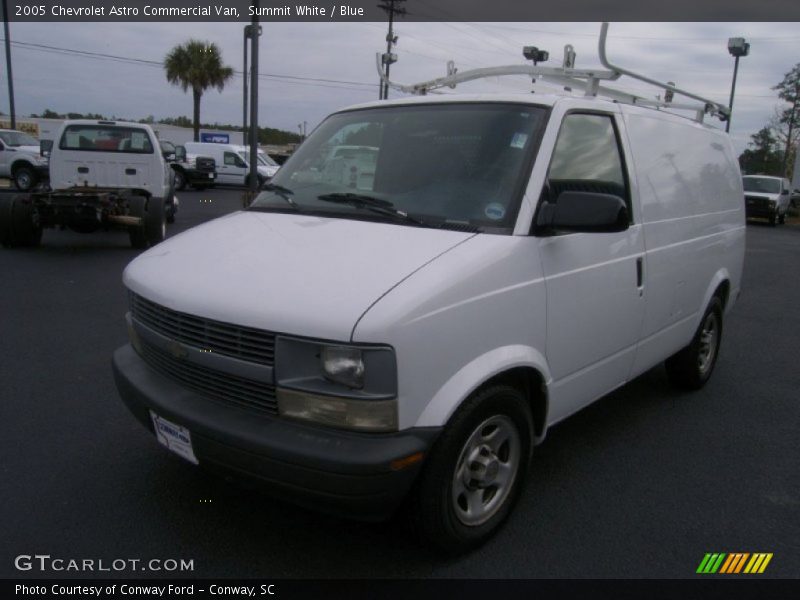 Summit White / Blue 2005 Chevrolet Astro Commercial Van