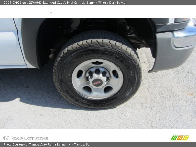 Summit White / Dark Pewter 2005 GMC Sierra 2500HD Extended Cab Animal Control