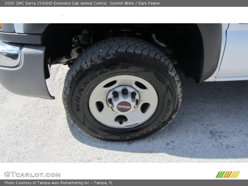 Summit White / Dark Pewter 2005 GMC Sierra 2500HD Extended Cab Animal Control