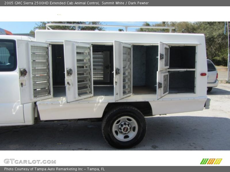 Summit White / Dark Pewter 2005 GMC Sierra 2500HD Extended Cab Animal Control