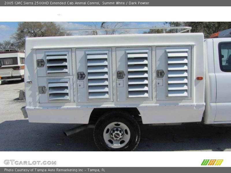 Summit White / Dark Pewter 2005 GMC Sierra 2500HD Extended Cab Animal Control