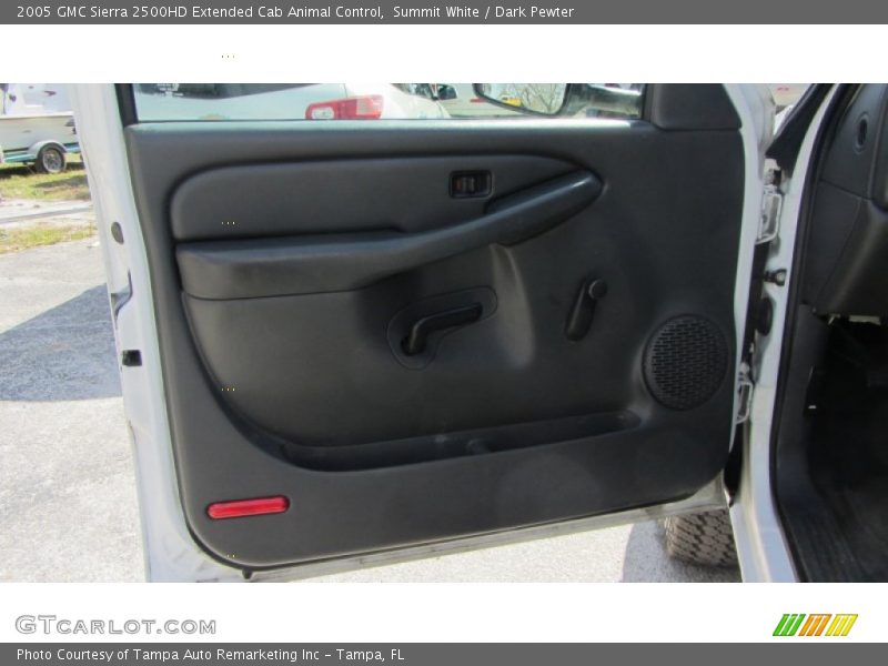 Summit White / Dark Pewter 2005 GMC Sierra 2500HD Extended Cab Animal Control