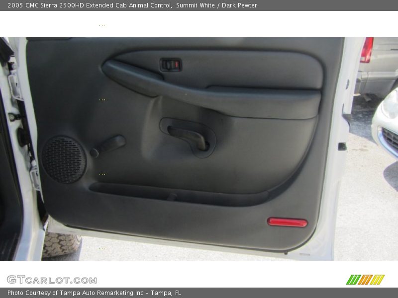 Summit White / Dark Pewter 2005 GMC Sierra 2500HD Extended Cab Animal Control