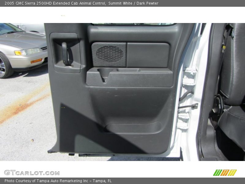 Summit White / Dark Pewter 2005 GMC Sierra 2500HD Extended Cab Animal Control