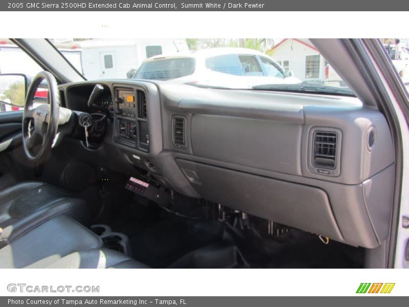 Summit White / Dark Pewter 2005 GMC Sierra 2500HD Extended Cab Animal Control