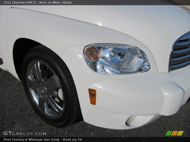 Arctic Ice White / Ebony 2011 Chevrolet HHR LT