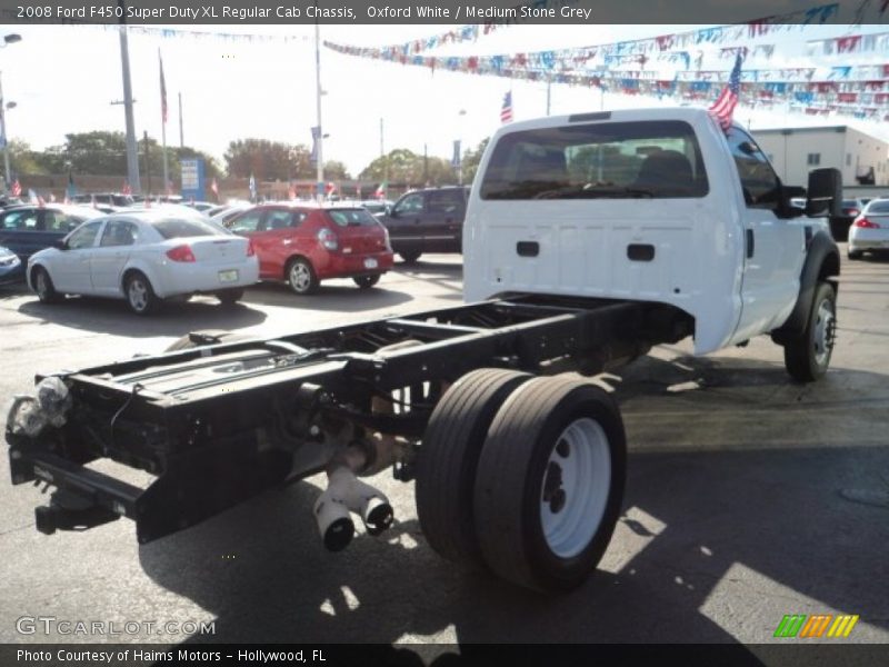 Oxford White / Medium Stone Grey 2008 Ford F450 Super Duty XL Regular Cab Chassis