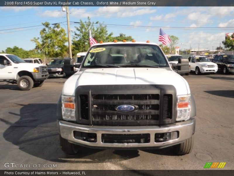 Oxford White / Medium Stone Grey 2008 Ford F450 Super Duty XL Regular Cab Chassis