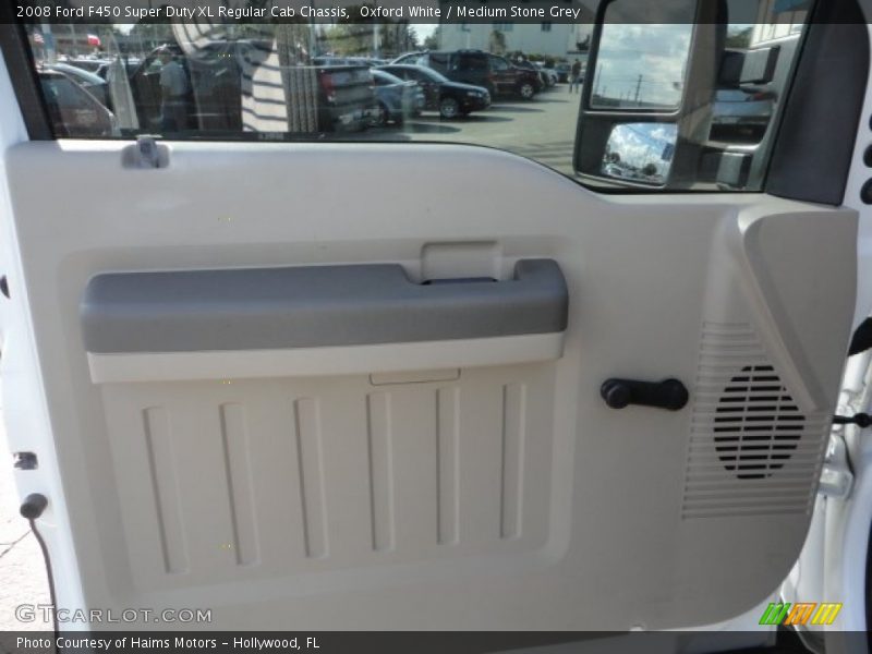 Oxford White / Medium Stone Grey 2008 Ford F450 Super Duty XL Regular Cab Chassis