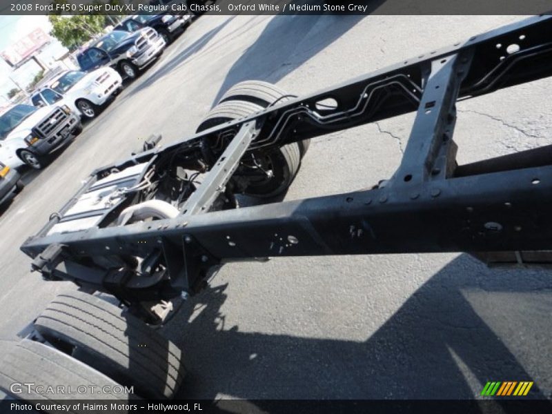 Oxford White / Medium Stone Grey 2008 Ford F450 Super Duty XL Regular Cab Chassis