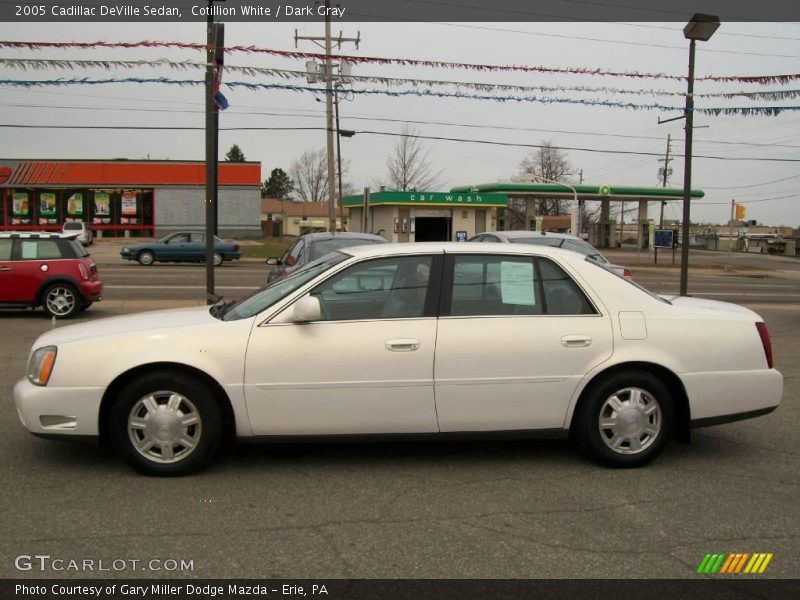 Cotillion White / Dark Gray 2005 Cadillac DeVille Sedan