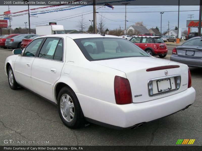 Cotillion White / Dark Gray 2005 Cadillac DeVille Sedan