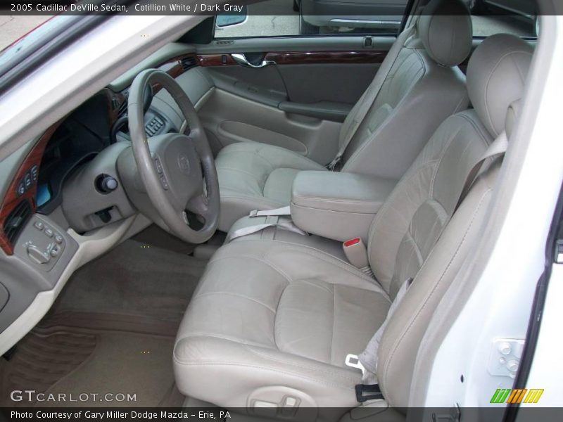 Cotillion White / Dark Gray 2005 Cadillac DeVille Sedan