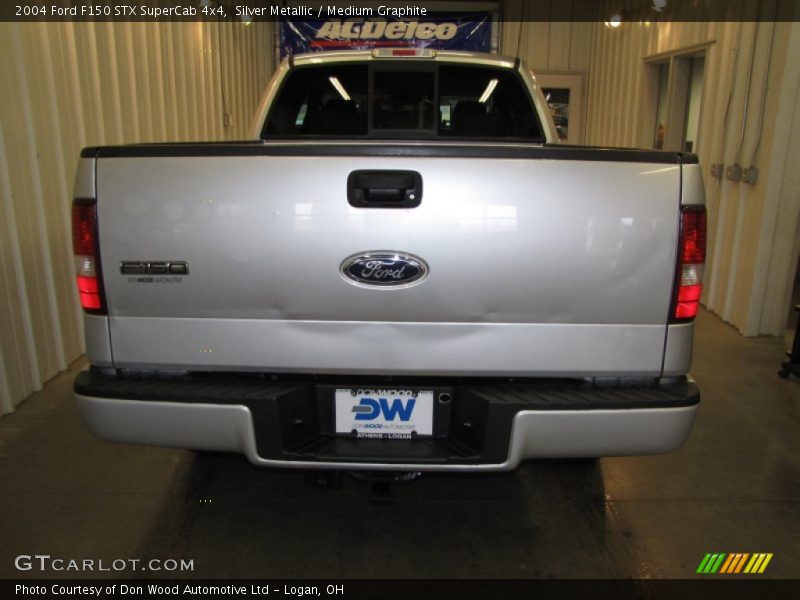 Silver Metallic / Medium Graphite 2004 Ford F150 STX SuperCab 4x4
