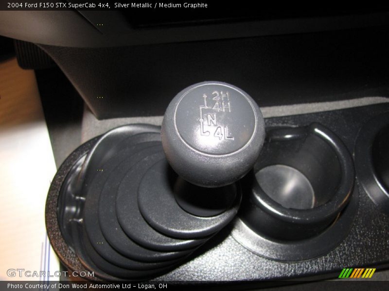 Silver Metallic / Medium Graphite 2004 Ford F150 STX SuperCab 4x4