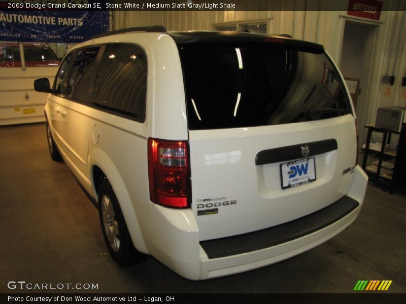 Stone White / Medium Slate Gray/Light Shale 2009 Dodge Grand Caravan SE