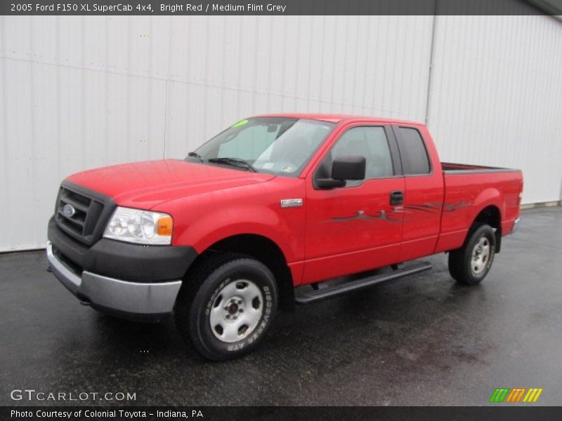 Bright Red / Medium Flint Grey 2005 Ford F150 XL SuperCab 4x4