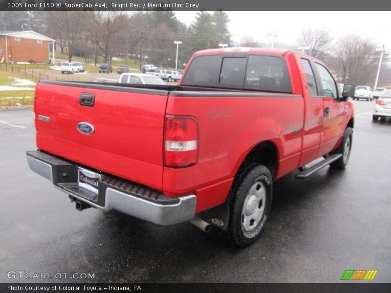 Bright Red / Medium Flint Grey 2005 Ford F150 XL SuperCab 4x4