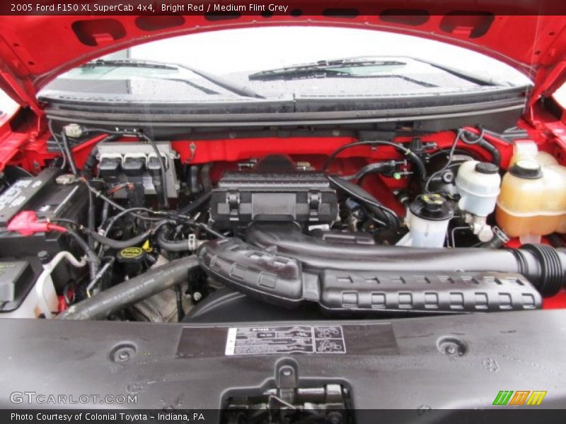 Bright Red / Medium Flint Grey 2005 Ford F150 XL SuperCab 4x4