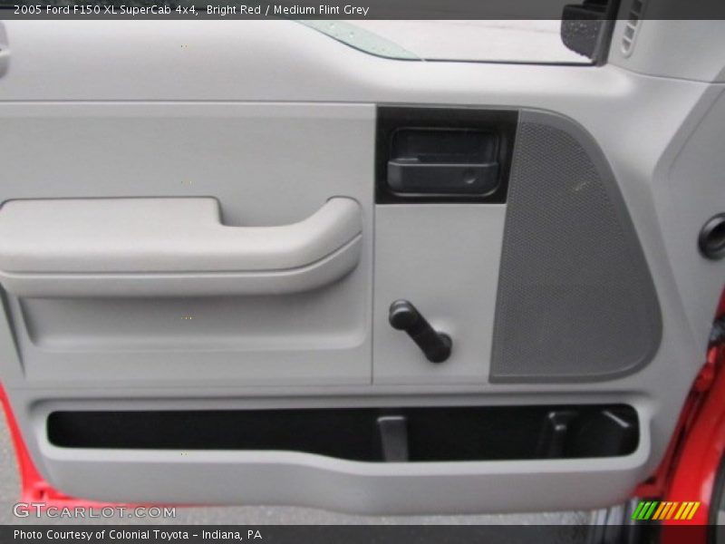 Bright Red / Medium Flint Grey 2005 Ford F150 XL SuperCab 4x4