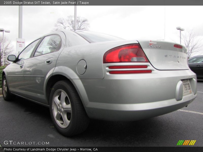 Satin Jade Pearl / Taupe 2005 Dodge Stratus SXT Sedan