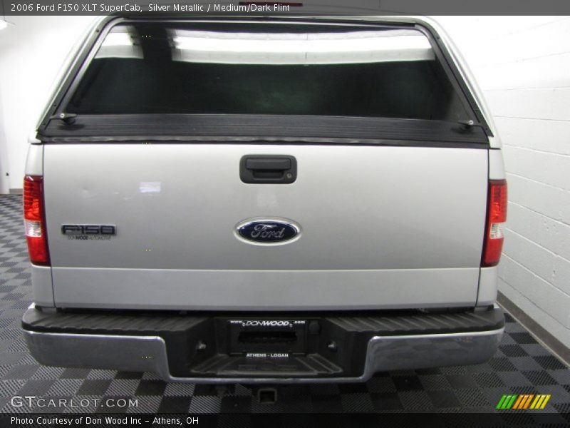 Silver Metallic / Medium/Dark Flint 2006 Ford F150 XLT SuperCab