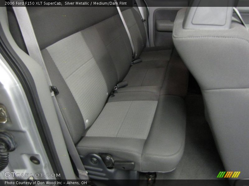 Silver Metallic / Medium/Dark Flint 2006 Ford F150 XLT SuperCab