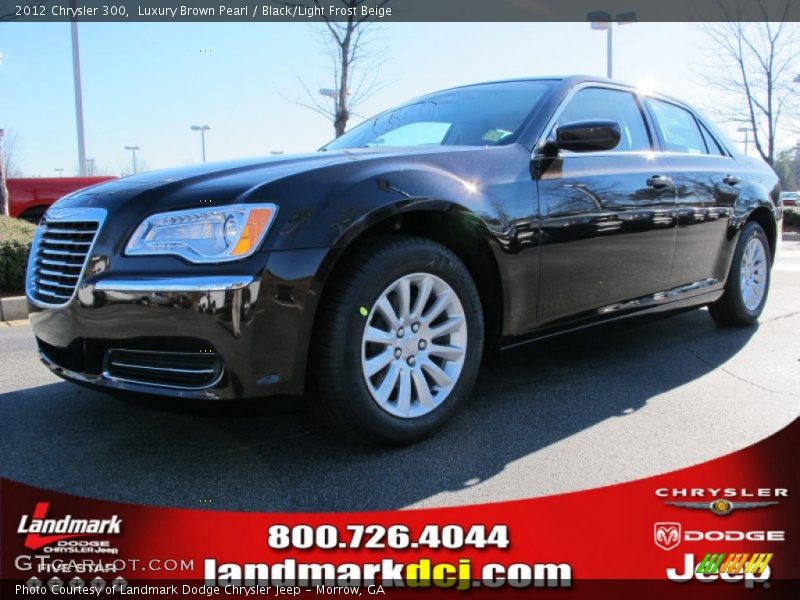Luxury Brown Pearl / Black/Light Frost Beige 2012 Chrysler 300