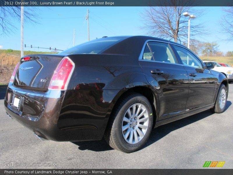 Luxury Brown Pearl / Black/Light Frost Beige 2012 Chrysler 300