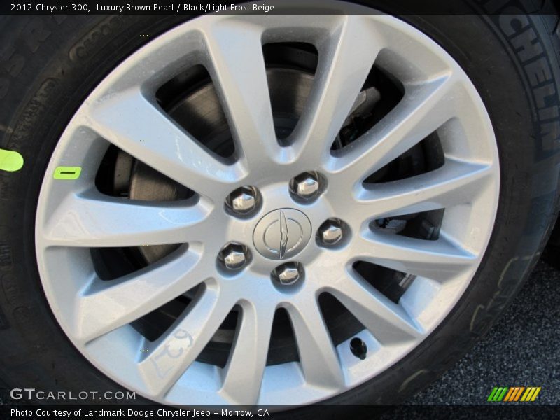 Luxury Brown Pearl / Black/Light Frost Beige 2012 Chrysler 300