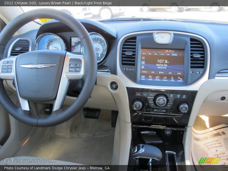 Luxury Brown Pearl / Black/Light Frost Beige 2012 Chrysler 300