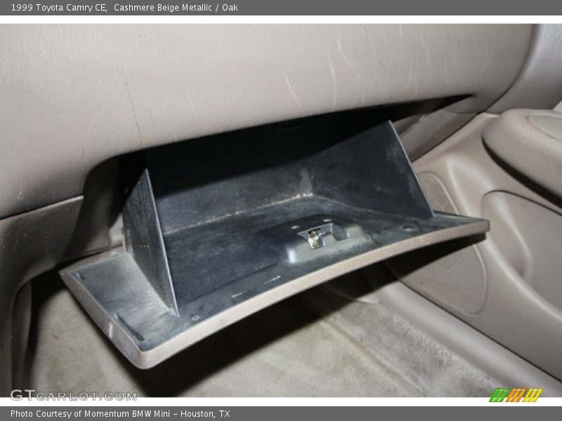 Cashmere Beige Metallic / Oak 1999 Toyota Camry CE