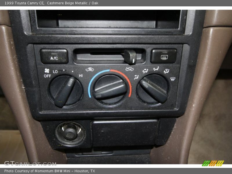 Cashmere Beige Metallic / Oak 1999 Toyota Camry CE